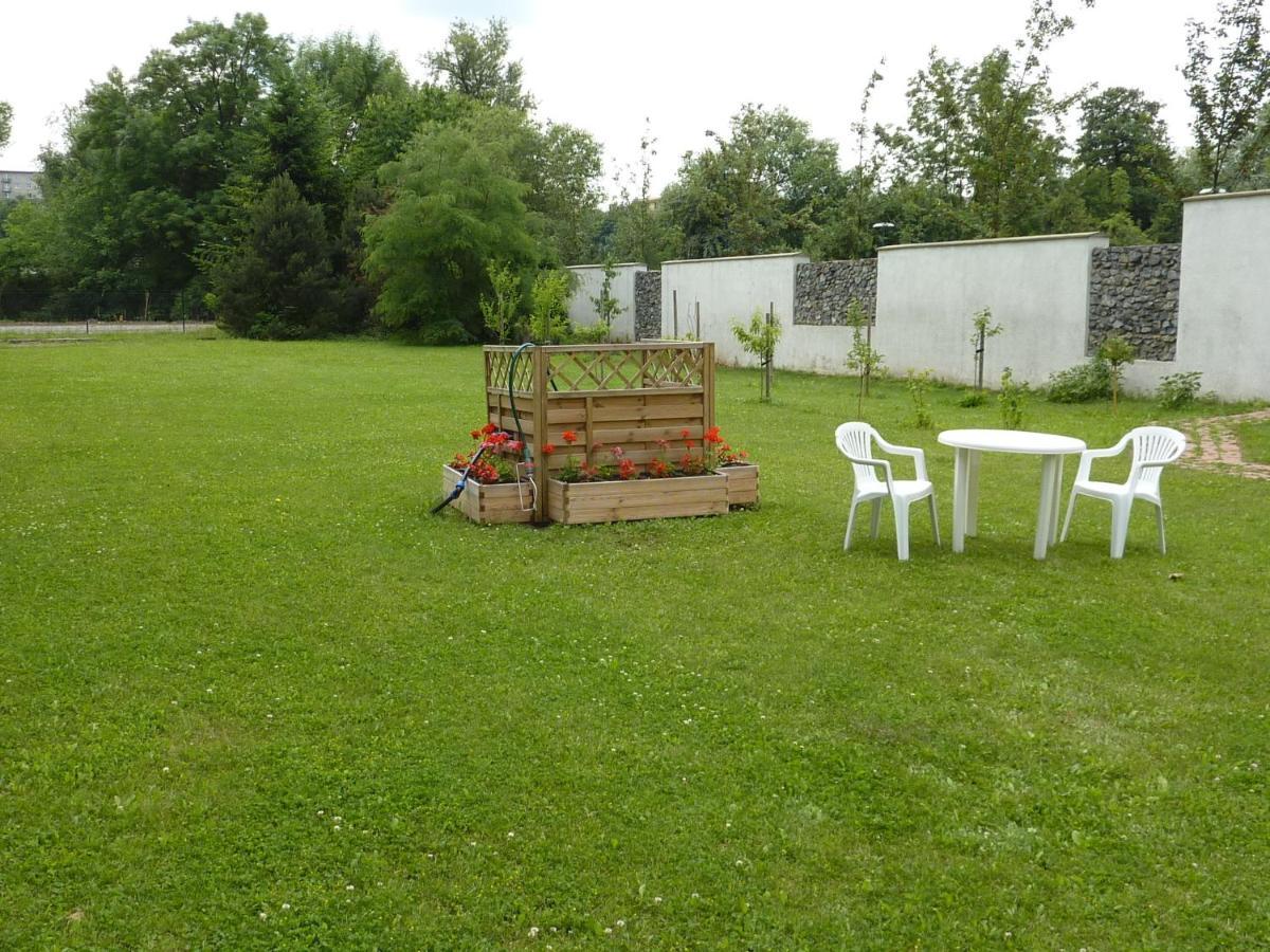 Penzion U Sv. Krystofa Prag Exteriör bild